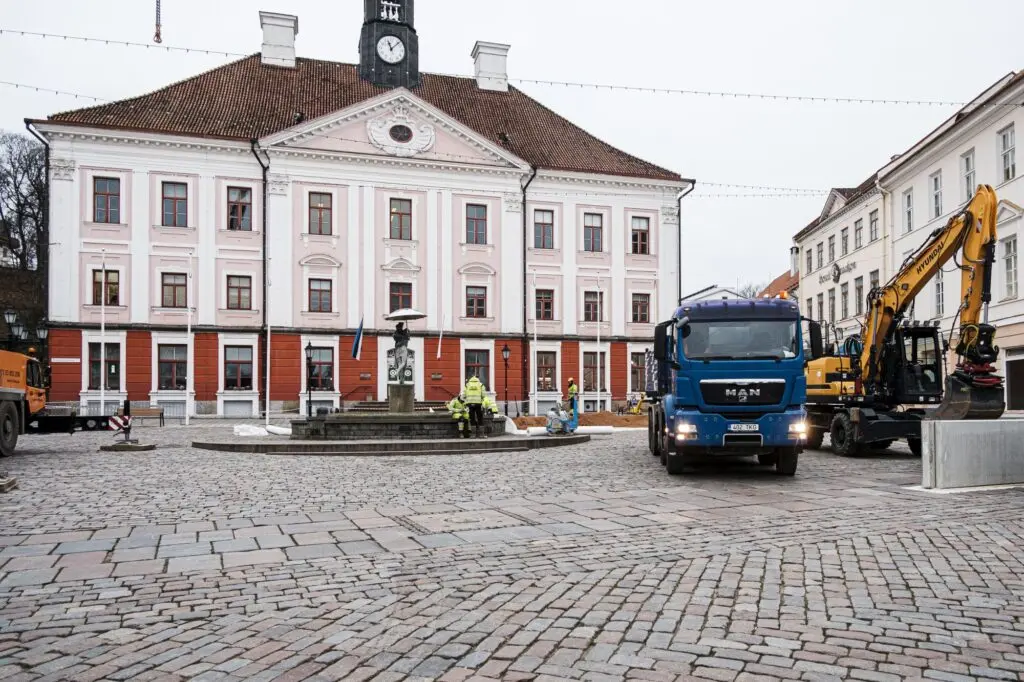 Tiigi Seltsimaja Jõululinn Uisuväljak Liiva Tulek 13112020 Uku Peterson 9757