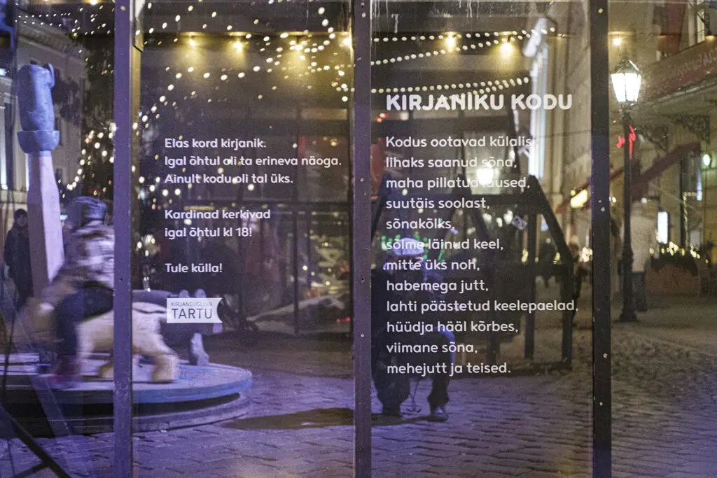 Kirjanduslinn Jõululinnas Isu Sisu Järele Paavo Matsin Ja Siim Lill 04122020 Uku Peterson 0153