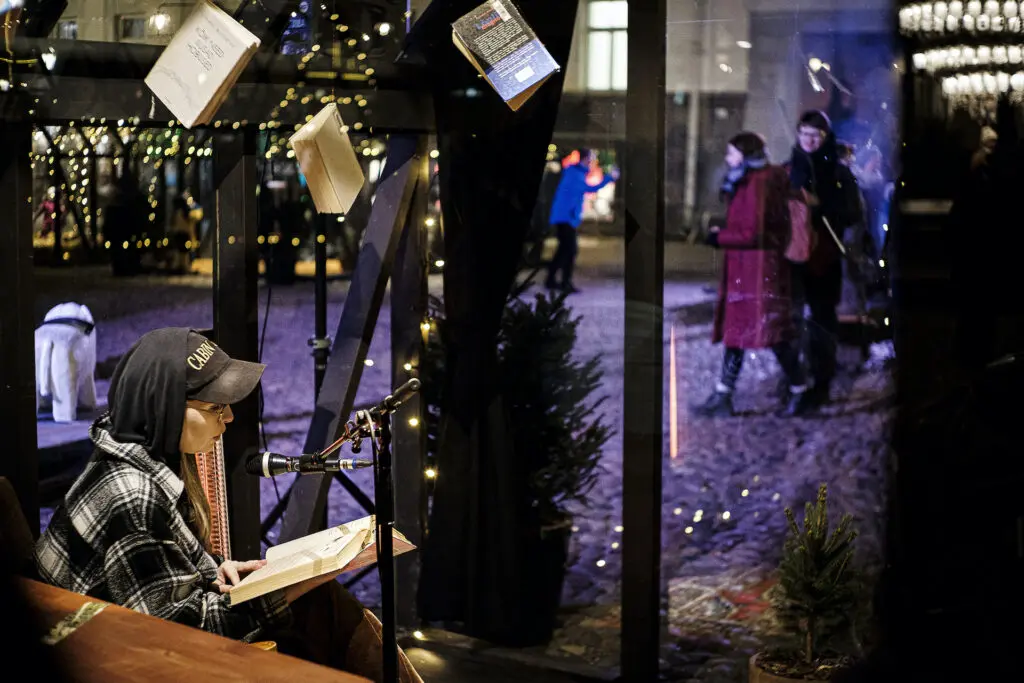 Kirjanduslinn Jõululinnas Isu Sisu Järele Sveta Grigorjeva 03122020 Uku Peterson 0054
