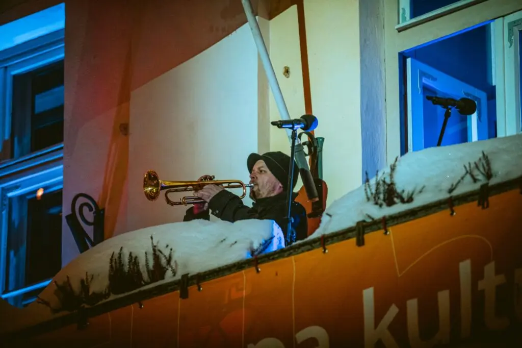 Maris Savik 2021 2advent Raeplatsil WEB 48