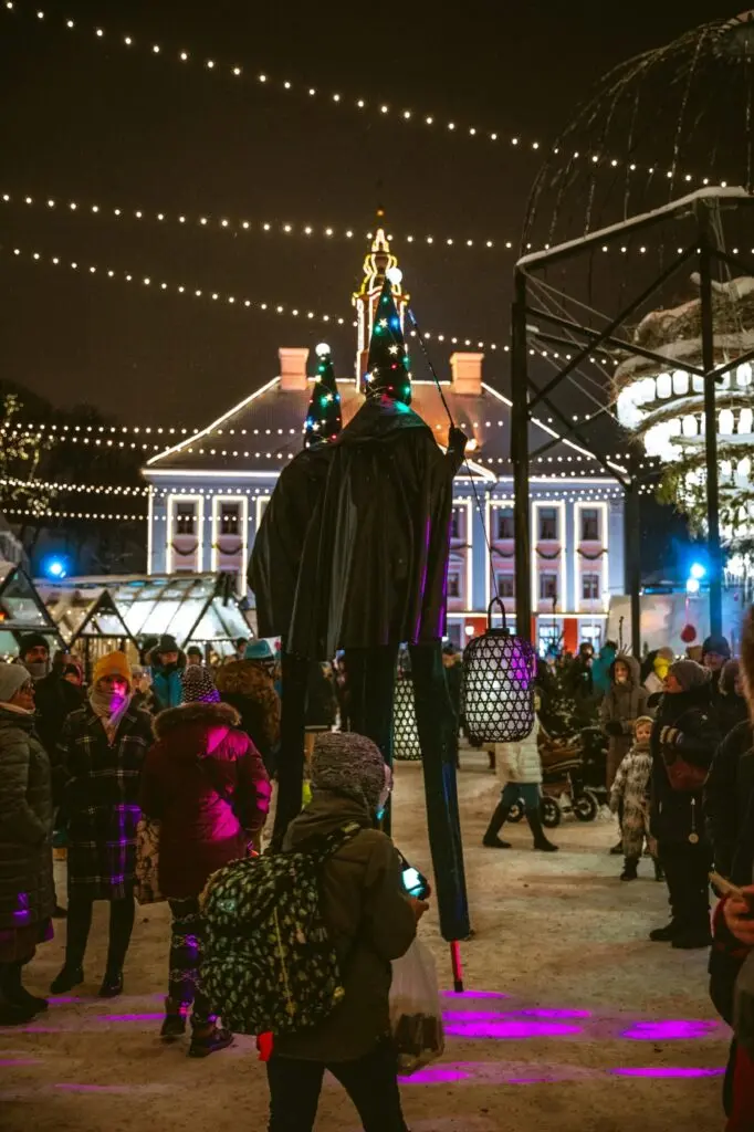 Maris Savik 2021 2advent Raeplatsil WEB 59