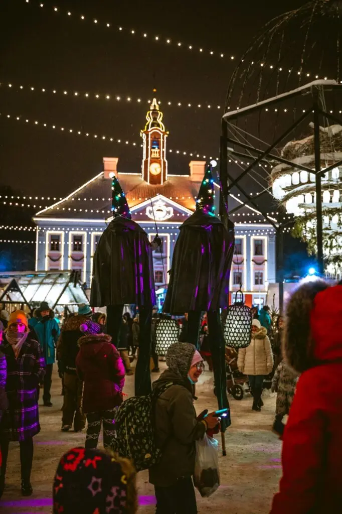 Maris Savik 2021 2advent Raeplatsil WEB 60